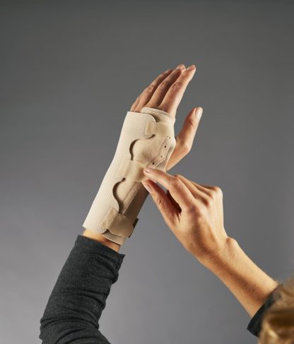 3M FUTURO Handgelenkschiene L rechts/links – Bild 5