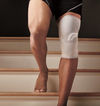 3M FUTURO Bandage Comf Lift Knie S – Bild 4